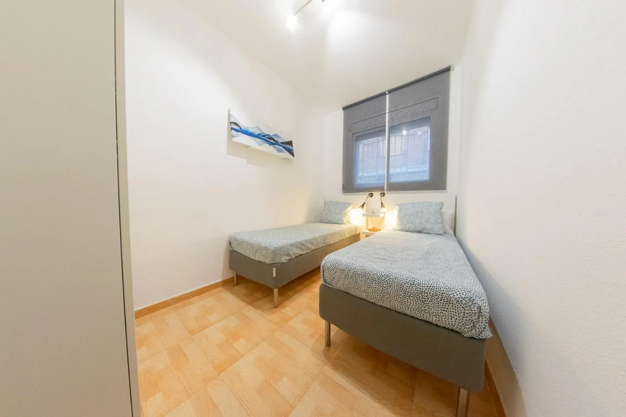 Apartamento Ahllenrock Cornella 20 Min Aeropuerto, 30 Min Bcn Cornellá de Llobregat España