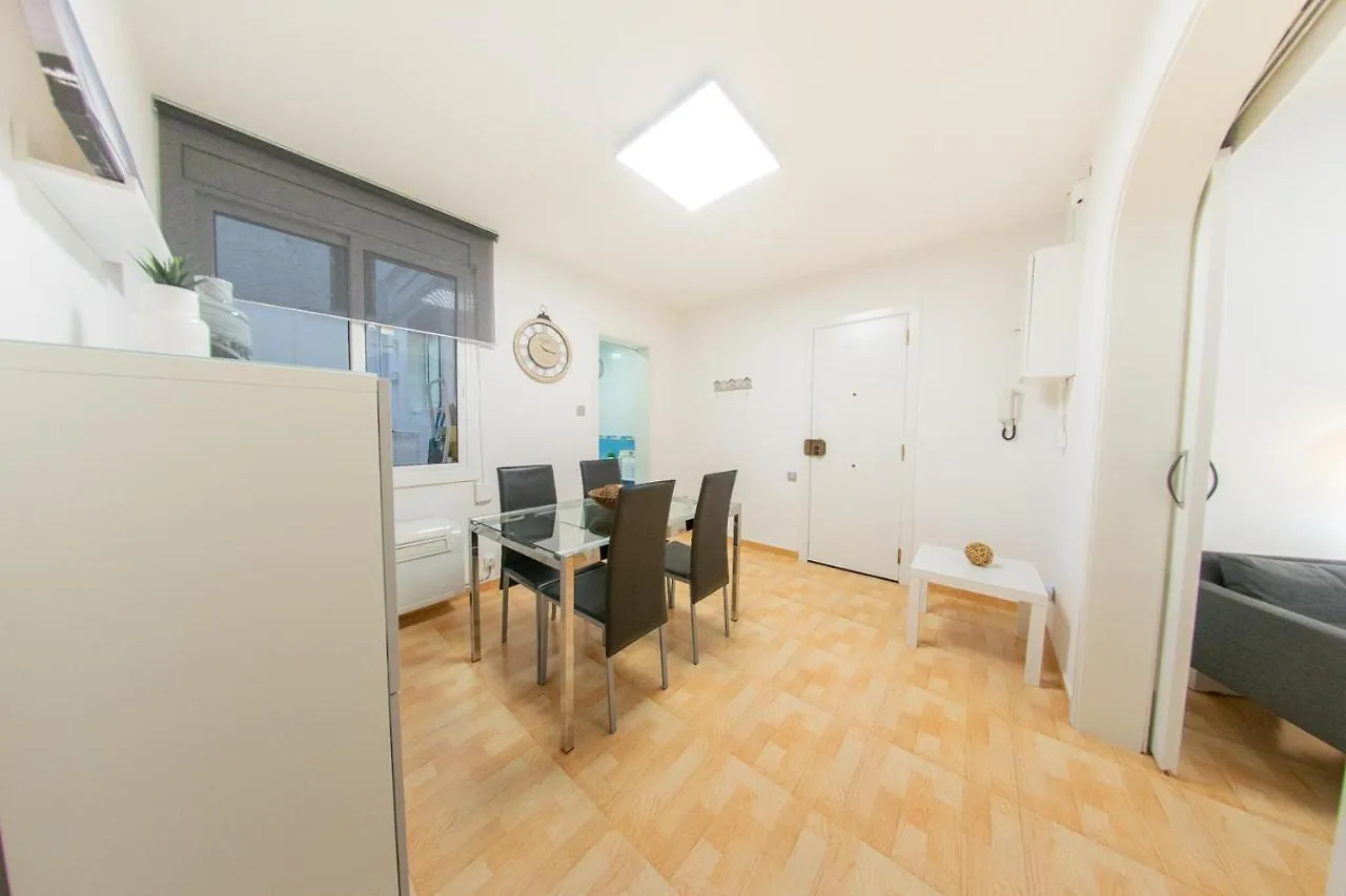 Apartamento Ahllenrock Cornella 20 Min Aeropuerto, 30 Min Bcn Cornellá de Llobregat