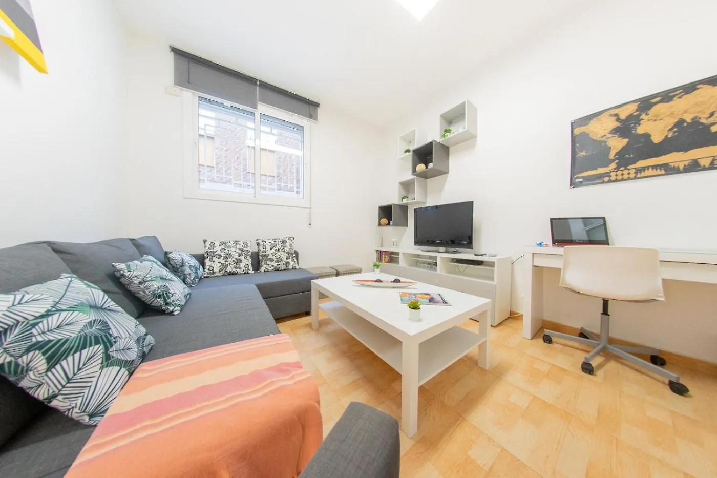 Apartamento Ahllenrock Cornella 20 Min Aeropuerto, 30 Min Bcn Cornellá de Llobregat